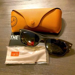 Women’s Ray Bans  brand new with case